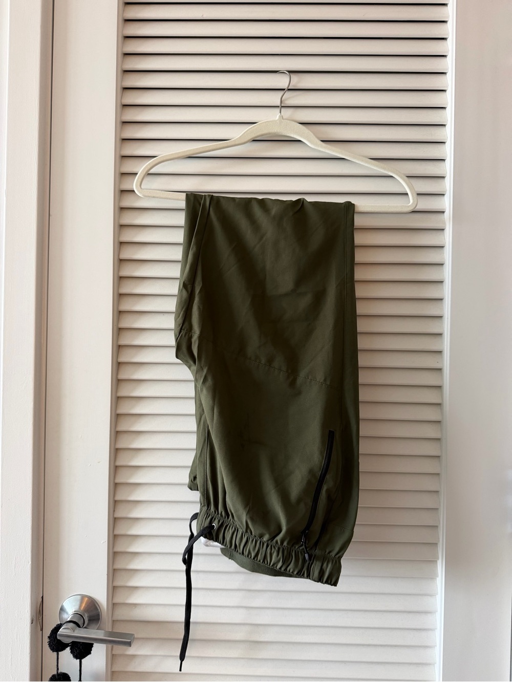 Baleaf Olive Green Cropped Drawstring Jogger Pants